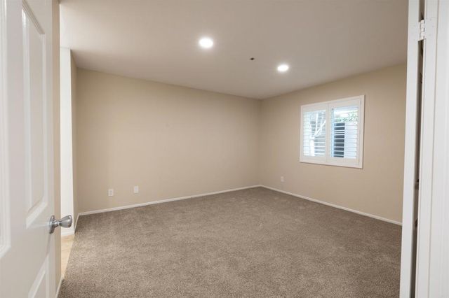 400 N Pacific St 111, Oceanside, CA 92054