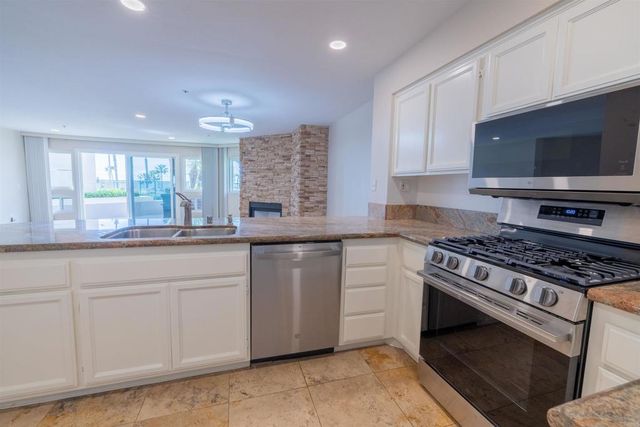 400 N Pacific St 111, Oceanside, CA 92054