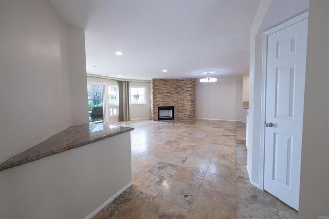 400 N Pacific St 111, Oceanside, CA 92054