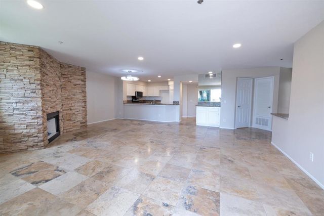 400 N Pacific St 111, Oceanside, CA 92054