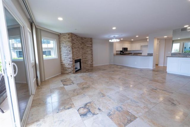 400 N Pacific St 111, Oceanside, CA 92054