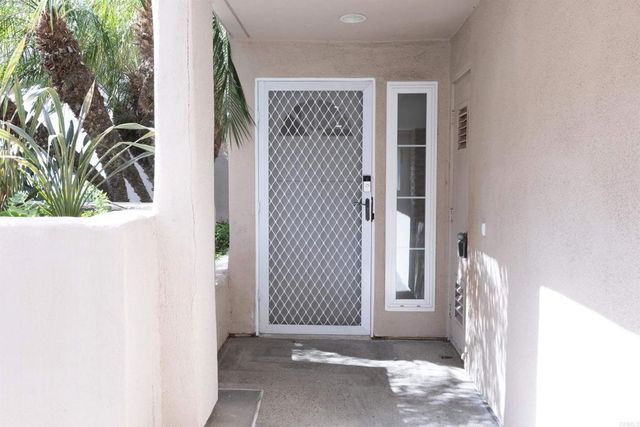 400 N Pacific St 111, Oceanside, CA 92054