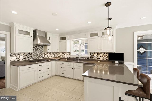 24 BENTLEY SMT, Lancaster, PA 17603