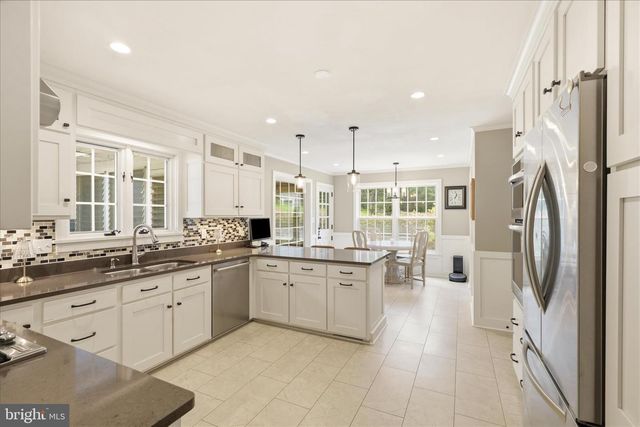 24 BENTLEY SMT, Lancaster, PA 17603