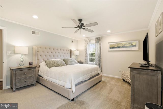 24 BENTLEY SMT, Lancaster, PA 17603
