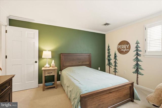 24 BENTLEY SMT, Lancaster, PA 17603
