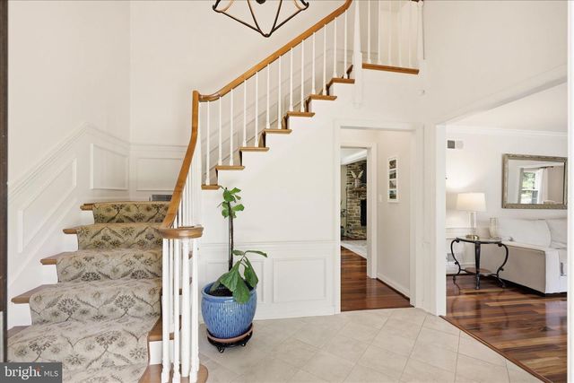 24 BENTLEY SMT, Lancaster, PA 17603