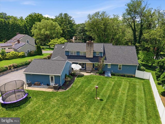 24 BENTLEY SMT, Lancaster, PA 17603