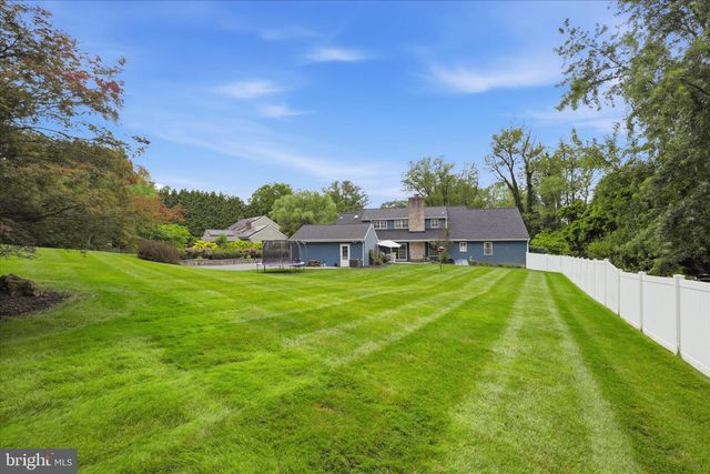 24 BENTLEY SMT, Lancaster, PA 17603