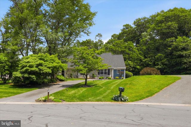 24 BENTLEY SMT, Lancaster, PA 17603