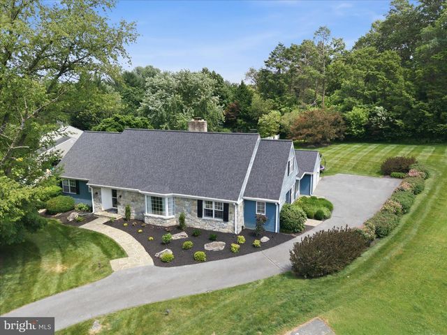 24 BENTLEY SMT, Lancaster, PA 17603