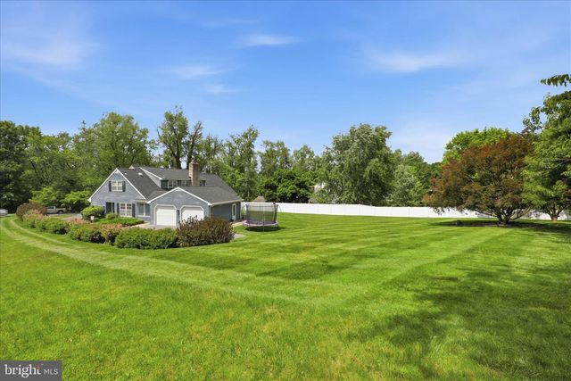 24 BENTLEY SMT, Lancaster, PA 17603