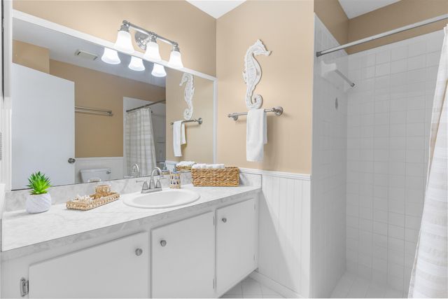 13401 SW 9th Place, Davie, FL 33325