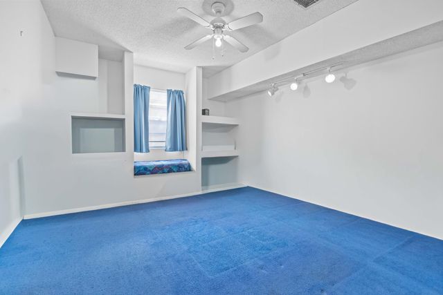 13401 SW 9th Place, Davie, FL 33325