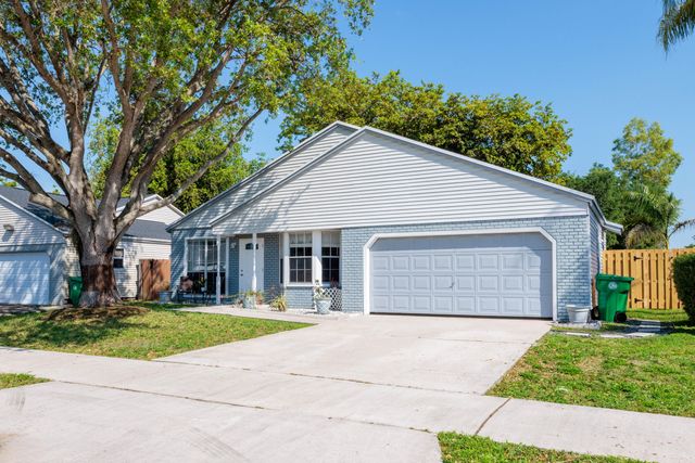 13401 SW 9th Place, Davie, FL 33325