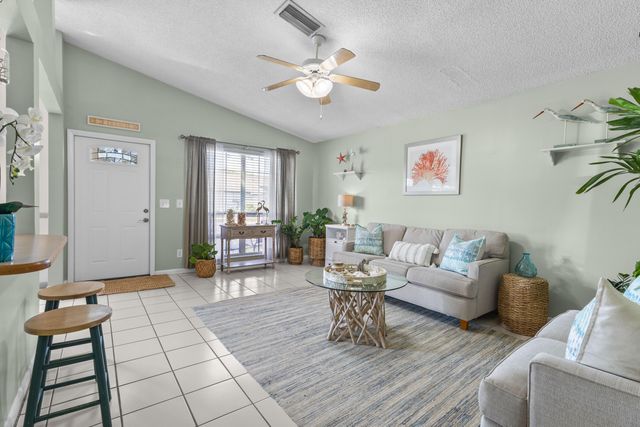 13401 SW 9th Place, Davie, FL 33325