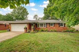 3449 North Rogers Avenue, Springfield, MO 65803