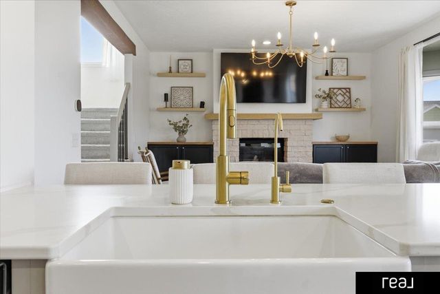 17024 Rampart Street, Omaha, NE 68136