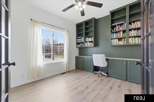 17024 Rampart Street, Omaha, NE 68136