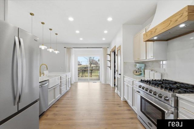 17024 Rampart Street, Omaha, NE 68136