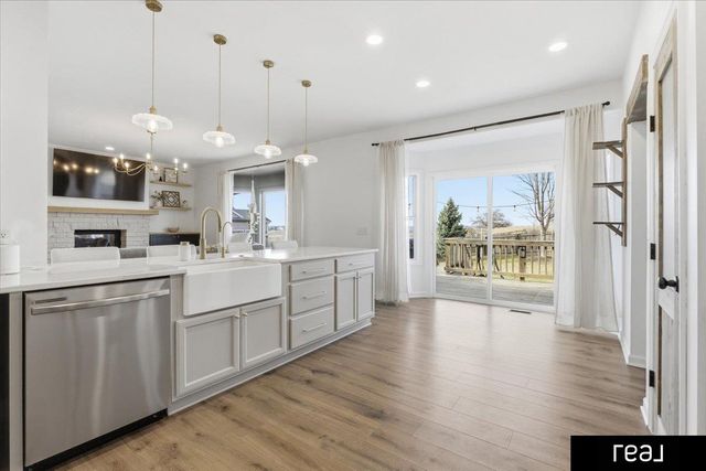 17024 Rampart Street, Omaha, NE 68136