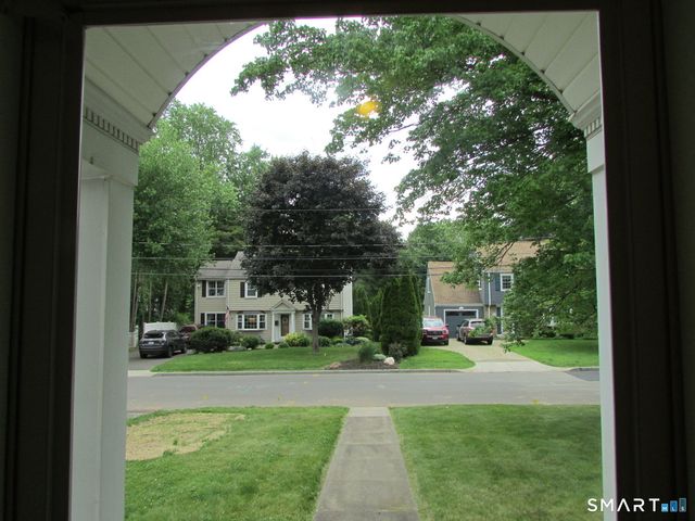 7 Owings Road, West Hartford, CT 06107