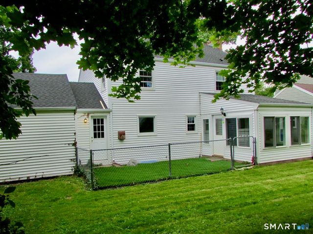 7 Owings Road, West Hartford, CT 06107