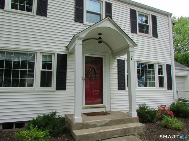 7 Owings Road, West Hartford, CT 06107