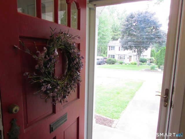 7 Owings Road, West Hartford, CT 06107