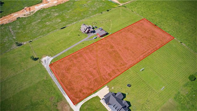 712 Lindle Road, Farmington, AR 72730