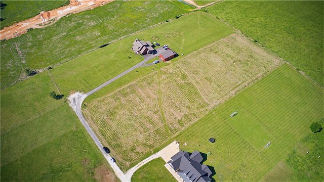 712 Lindle Road, Farmington, AR 72730