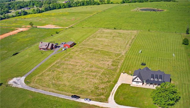 712 Lindle Road, Farmington, AR 72730