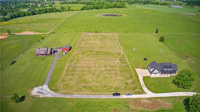 712 Lindle Road, Farmington, AR 72730