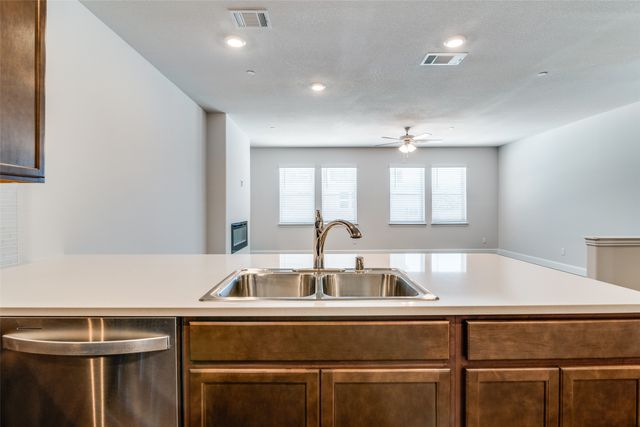 7843 Manilla Drive, Rowlett, TX 75088