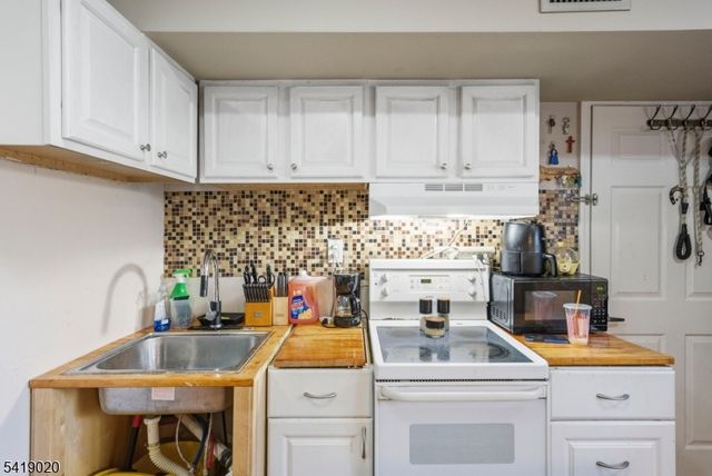 56 Lentz Ave, Newark City, NJ 07105