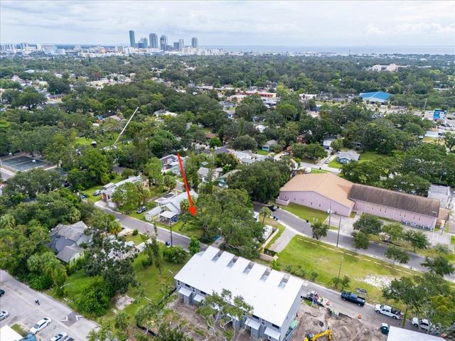1753 QUEEN STREET S, St Petersburg, FL 33712