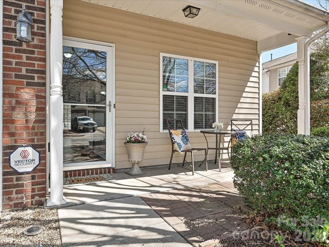 14242 Tamarack Drive, Charlotte, NC 28278