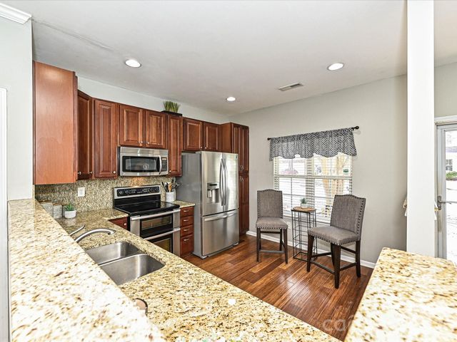 14242 Tamarack Drive, Charlotte, NC 28278