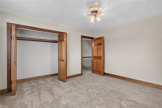 554 Glen Haven DR E, Suffolk, VA 23437