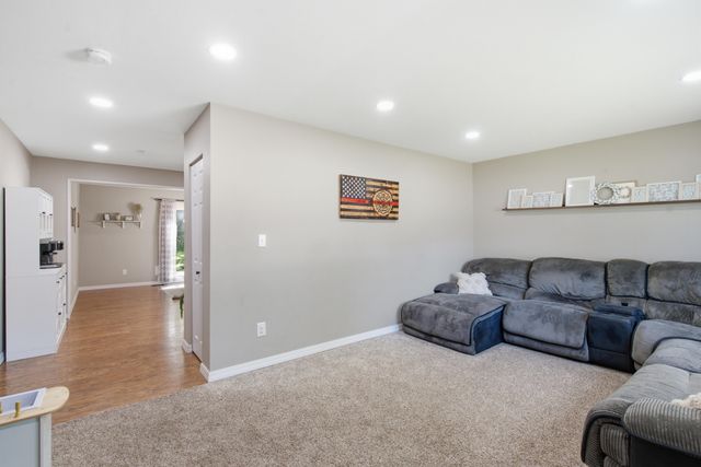 57385 Hamilton Street, Mattawan Vllg, MI 49071