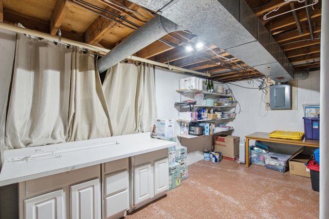 57385 Hamilton Street, Mattawan Vllg, MI 49071