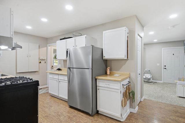57385 Hamilton Street, Mattawan Vllg, MI 49071
