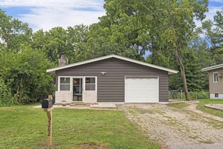 2202 Lake Point Drive, Madison, WI 53713