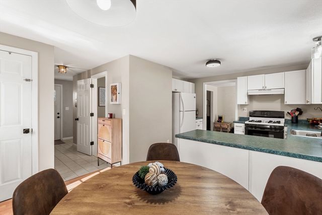 1 Lady Slipper Ln, Methuen, MA 01844