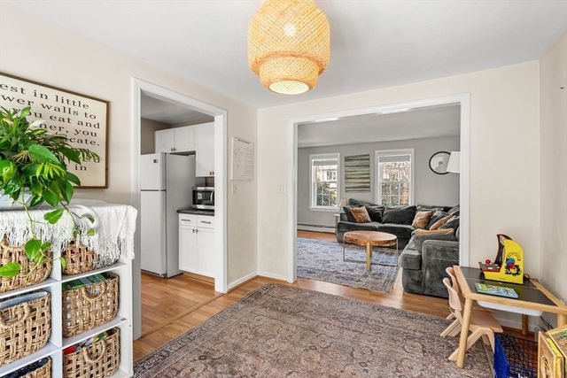 1 Lady Slipper Ln, Methuen, MA 01844