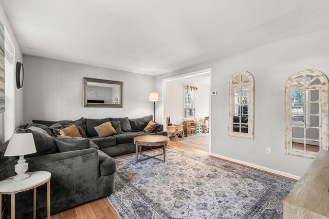 1 Lady Slipper Ln, Methuen, MA 01844