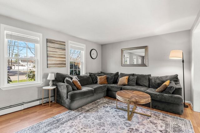 1 Lady Slipper Ln, Methuen, MA 01844