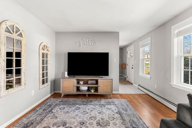 1 Lady Slipper Ln, Methuen, MA 01844