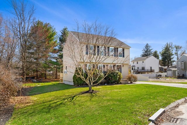 1 Lady Slipper Ln, Methuen, MA 01844