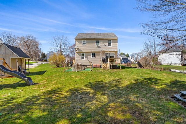 1 Lady Slipper Ln, Methuen, MA 01844